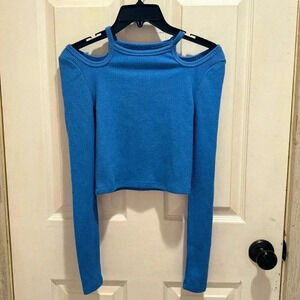 SO baby blue long sleeve crop top